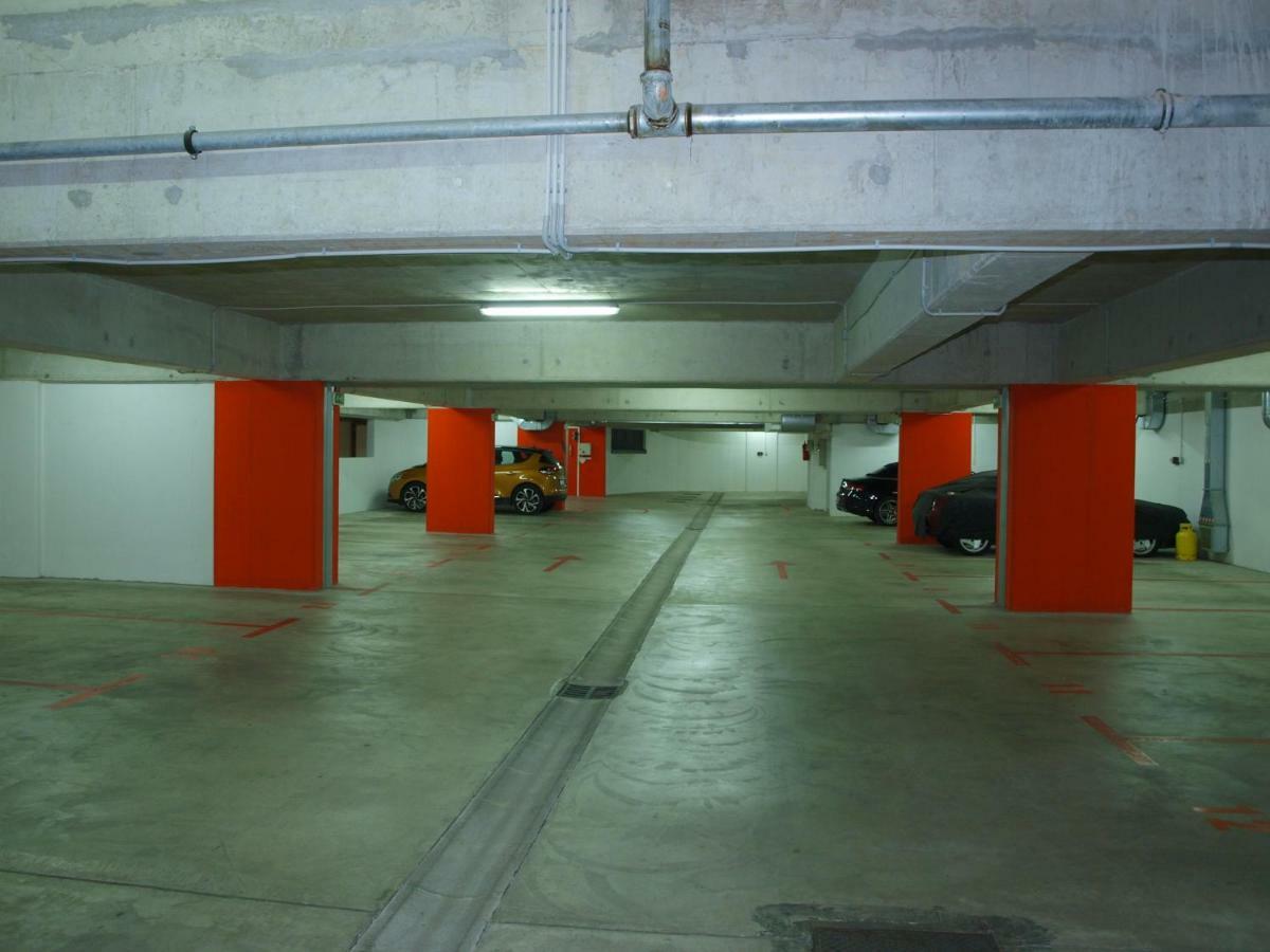 Lucia Exclusive With Parking In The Garage Apartman Poreč Kültér fotó